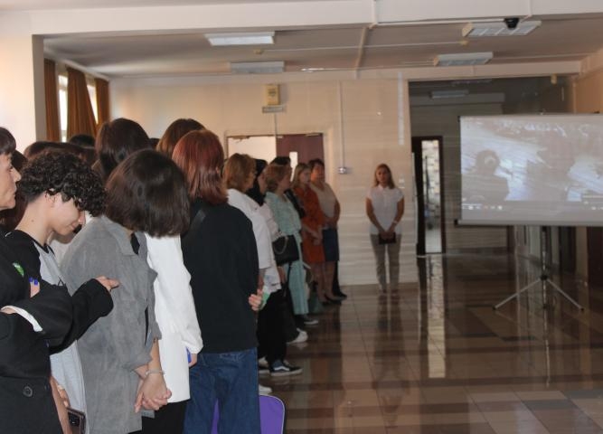 В Иркутском технологическом колледже состоялась линейка посвященная Дню солидарности в борьбе с терроризмом