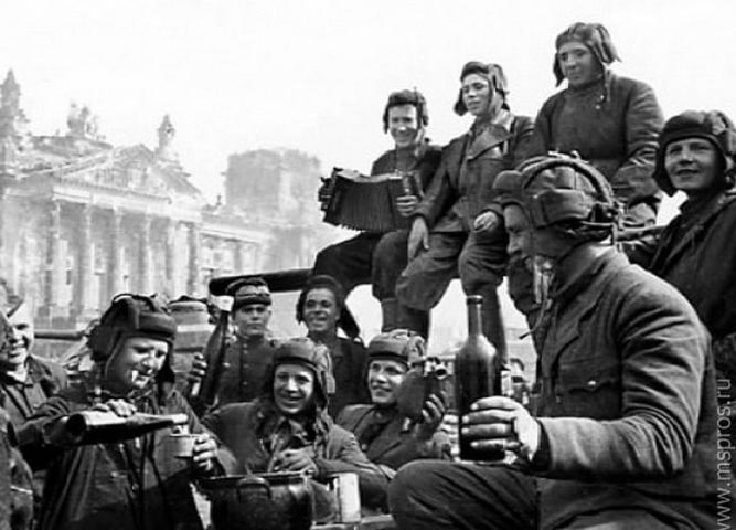 Вечная память: Май 1945 — Символ Победы и Мира