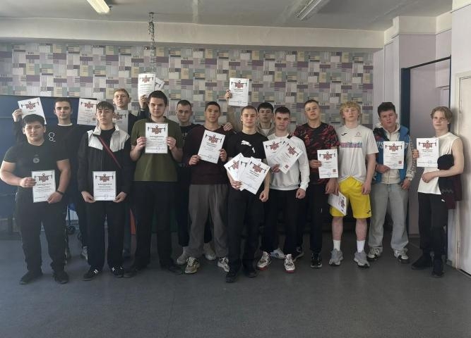 Сила, выносливость и железная воля: Итоги турнира по подтягиваниям среди юношей!