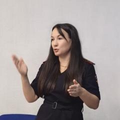 Безопасность на первом месте: студенты Иркутского технологического колледжа встретились с представителем ГИБДД