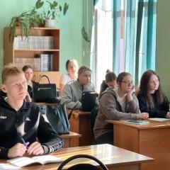 СТОП! А ты знаешь, кто по ту сторону экрана?