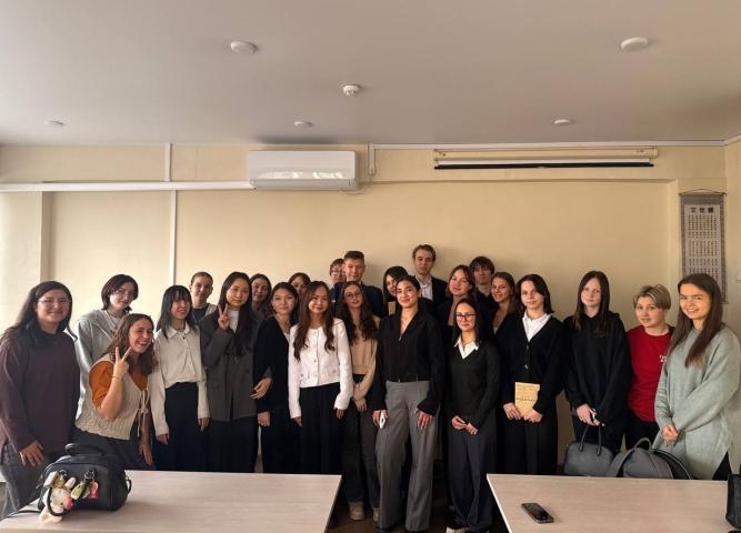 Диалоги с ЛОРИ