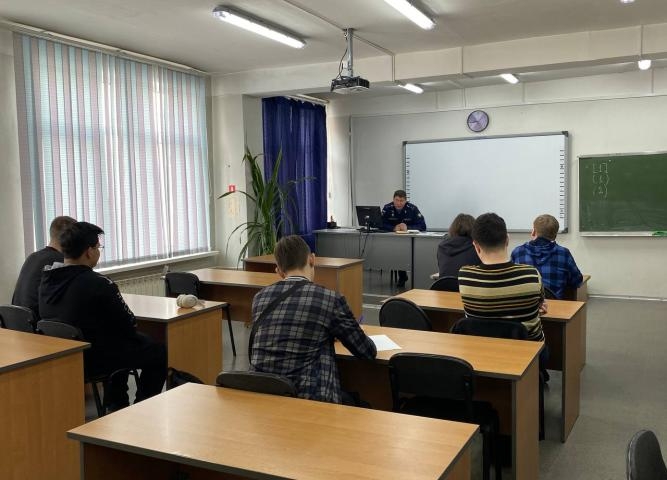 БУДУЩЕЕ НАЧИНАЕТСЯ СЕГОДНЯ: ВСТРЕЧА СТУДЕНТОВ ИТК С 12 ГУМО!