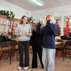 Добро пожаловать в семью Иркутского Технологического Колледжа! Первокурсники осваивают искусство командной работы